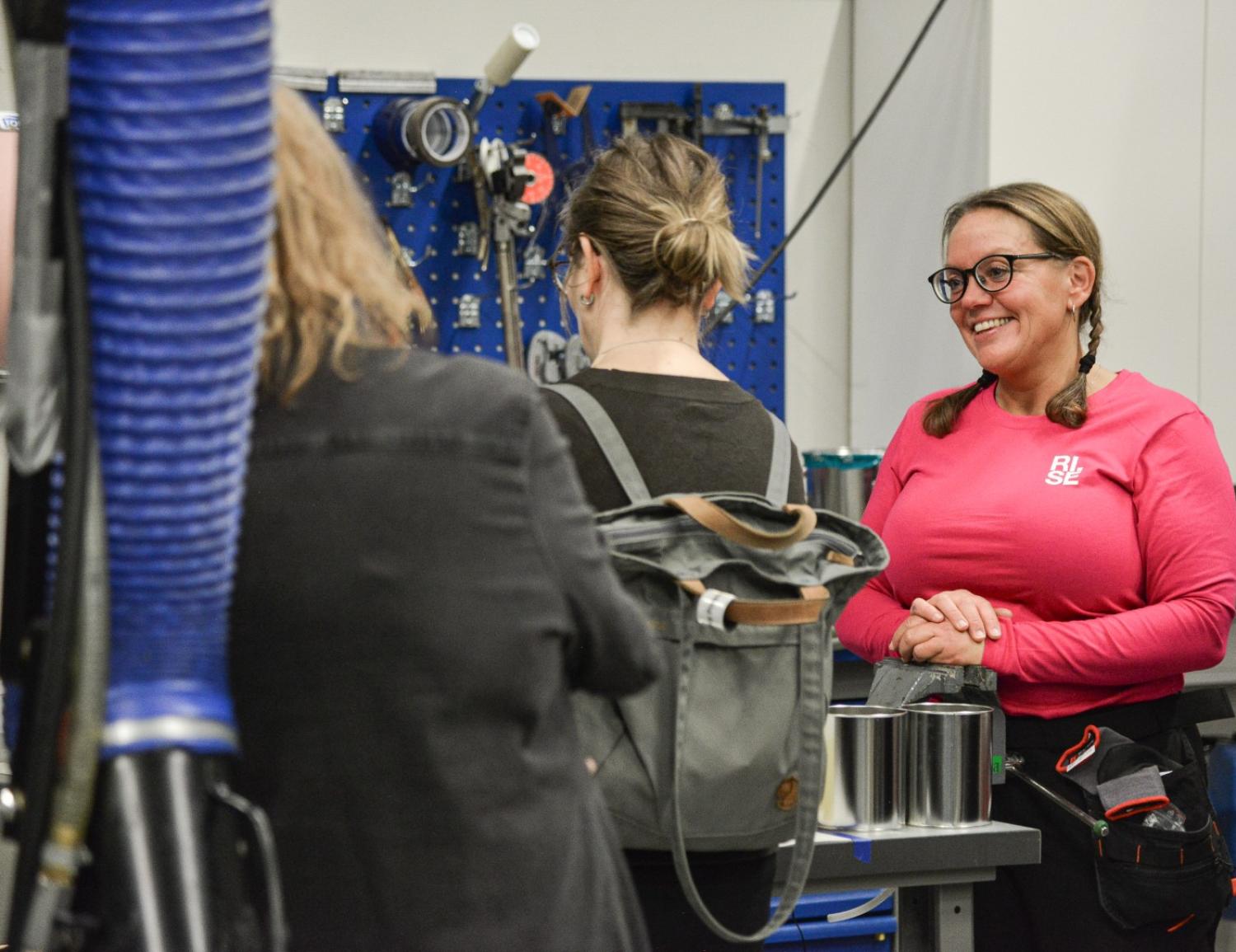 Women in Composites-04 (Stor)